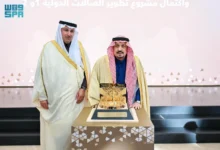 صورة الرياض تفتح بوابة جديدة للعالم.. أمير المنطقة يدشّن الصالة الدولية 2 ويضاعف طاقة مطار الملك خالد