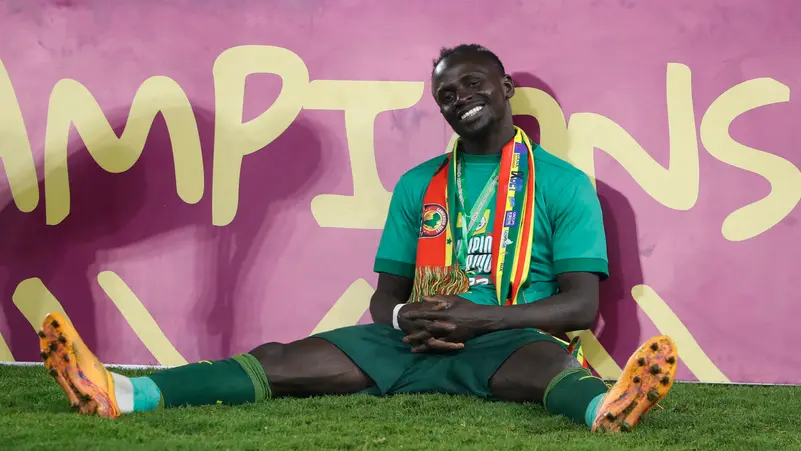 حين يكتب العظماء تاريخهم أمام الكاميرات.. ساديو ماني يدخل نادي الخالدين في كأس أفريقيا