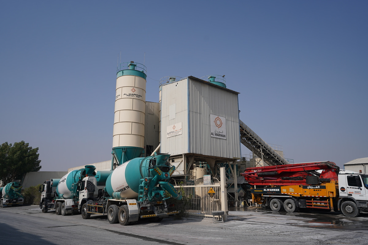 واردات شاحنات الخرسانة تكشف تسارع مشاريع البناء في السعودية