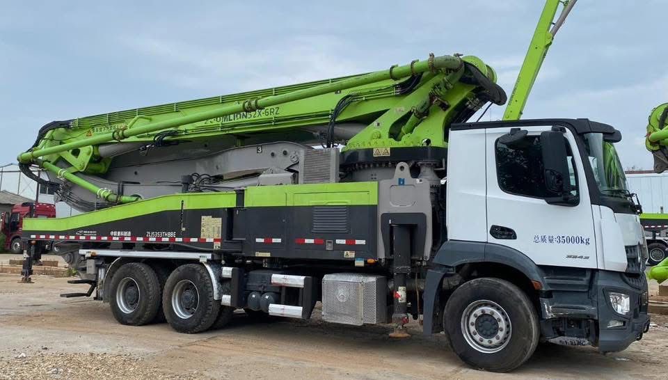 واردات شاحنات الخرسانة تكشف تسارع مشاريع البناء في السعودية