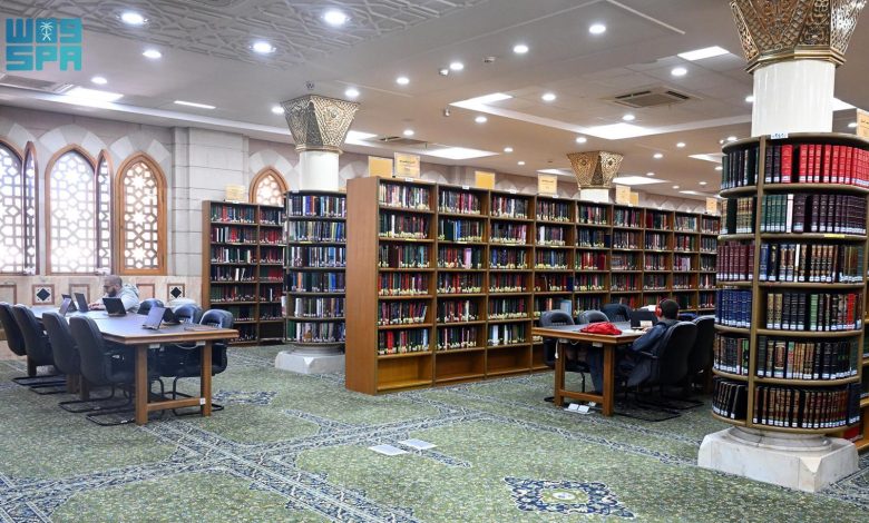 مكتبة المسجد النبوي.. ذاكرة العلم الإسلامي من المخطوط إلى المنصة الرقمية