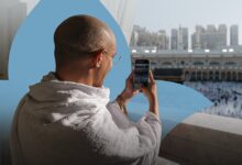 صورة «استشعر اللحظة بقلبك قبل عدستك»… وزارة الحج والعمرة تشدد على آداب التصوير في الحرمين