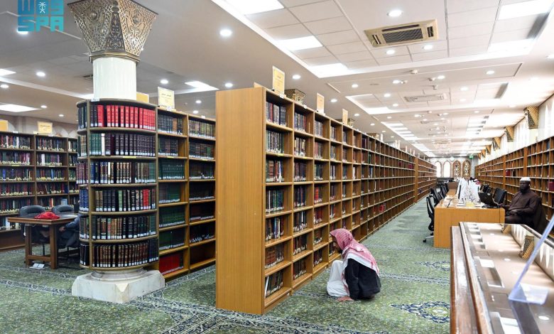 مكتبة المسجد النبوي.. ذاكرة العلم الإسلامي من المخطوط إلى المنصة الرقمية