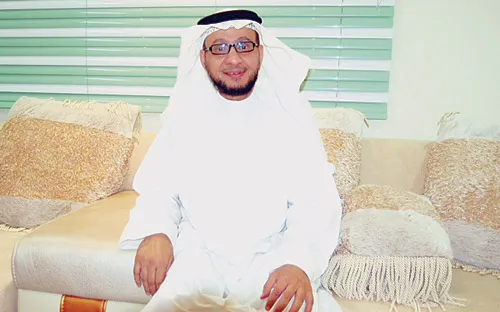 رحيل صوتٍ صدح بالقرآن عقودًا.. وفاة الإعلامي عبدالكريم المقرن أحد أعمدة إذاعة القرآن الكريم