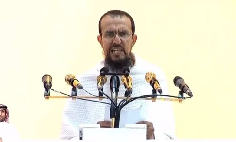 تحذير شرعي من الألفاظ الدارجة.. عضو كبار العلماء يوضح خطورة عبارة «الله ما يضرب بعصا»