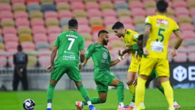 صورة توني يشعل دوري روشن بثلاثية تاريخية في شباك الخليج