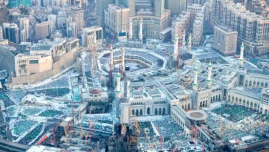 صورة سر فلكي وراء تطابق أذان الظهر بين مكة والمدينة