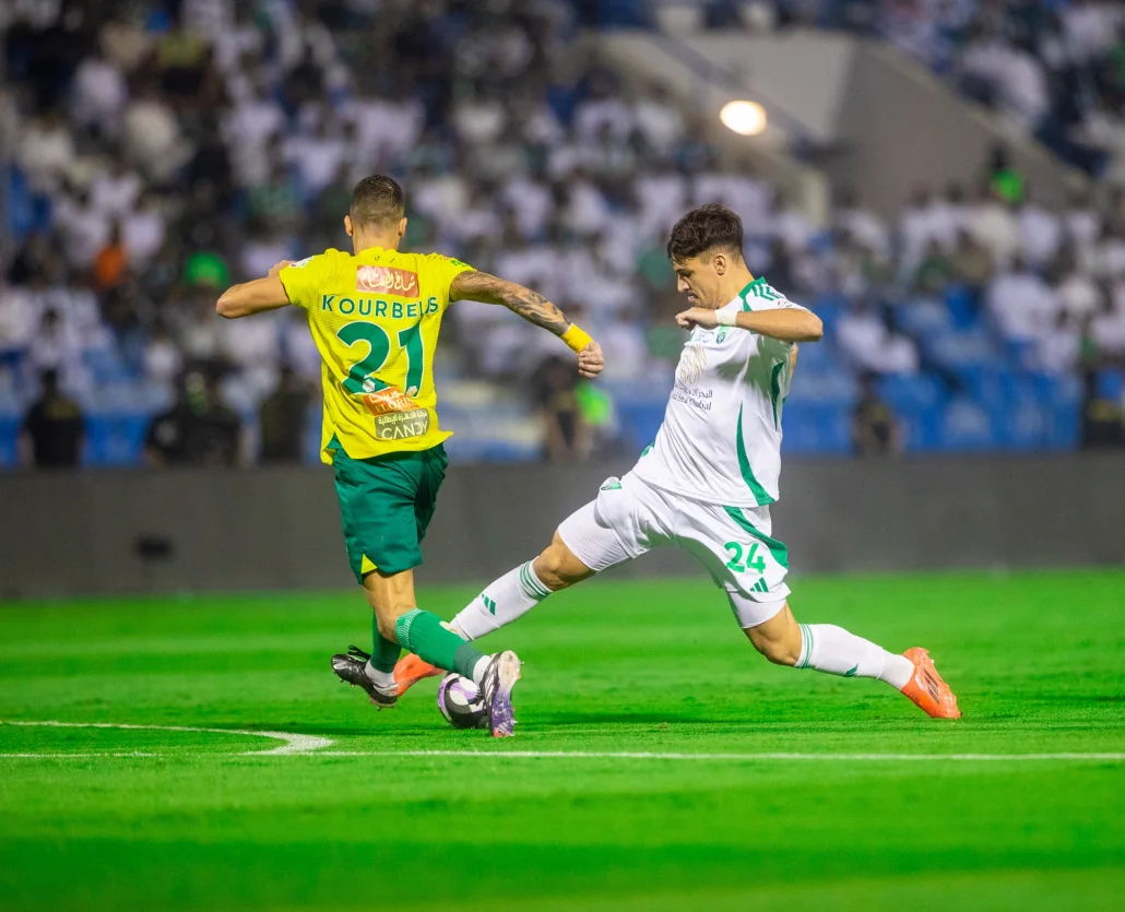 توني يشعل دوري روشن بثلاثية تاريخية في شباك الخليج