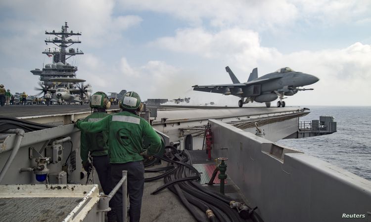 قوة نيرانية عظمى قبالة إيران.. ماذا يمتلك الأسطول الأميركي في لحظة الحسم؟