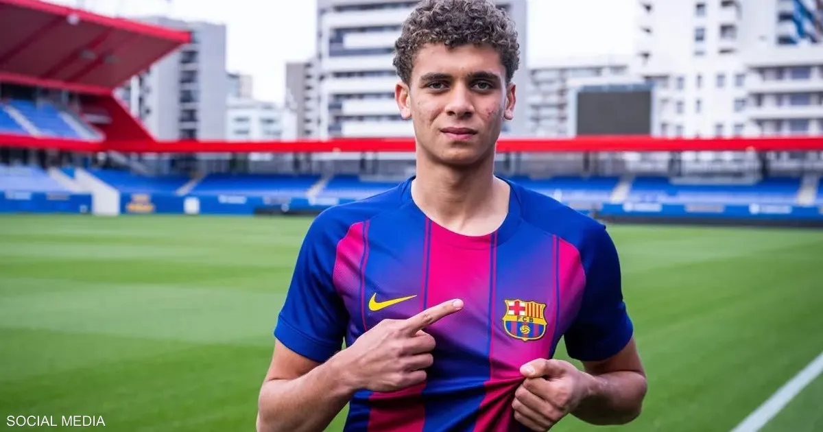 صفقة تاريخية.. حمزة عبدالكريم أول لاعب مصري ينضم إلى برشلونة