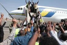 صورة هبوط أول طائرة ركاب في مطار الخرطوم بعد ثلاث سنوات من التوقف.. عودة تدريجية للحياة الجوية