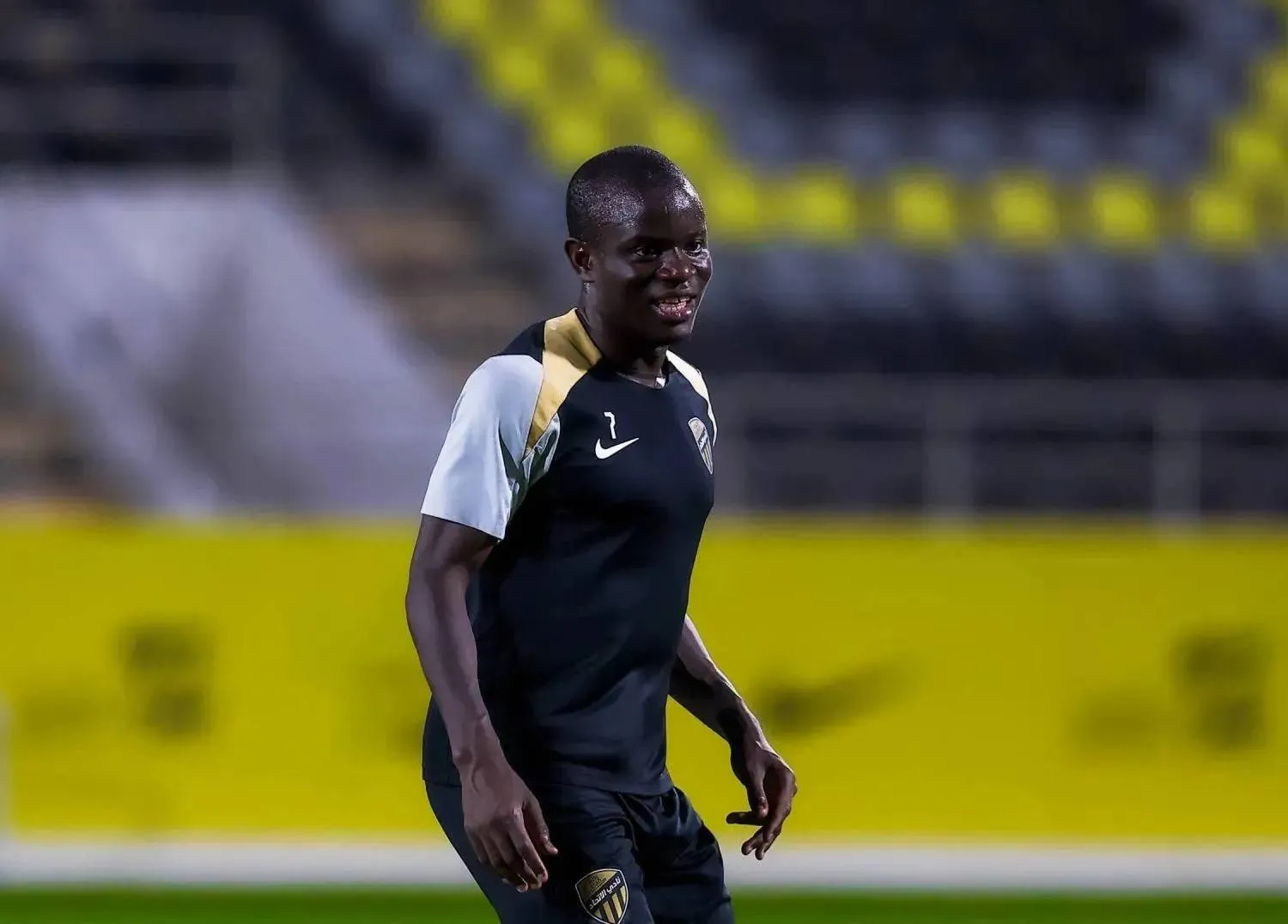 كانتي يغادر الاتحاد بقرار مفاجئ وصفقة تنهي فصل البطولات