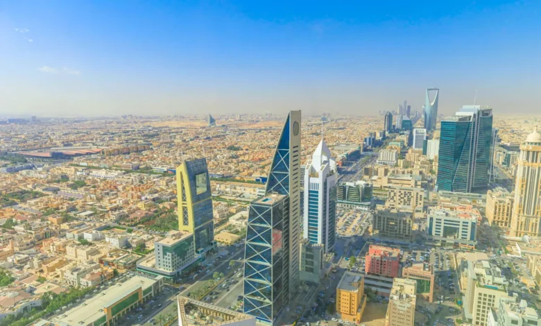 الاقتصاد السعودي يختتم 2025 بنمو قوي 4.5% مدفوعاً بتوازن النفط والأنشطة غير النفطية