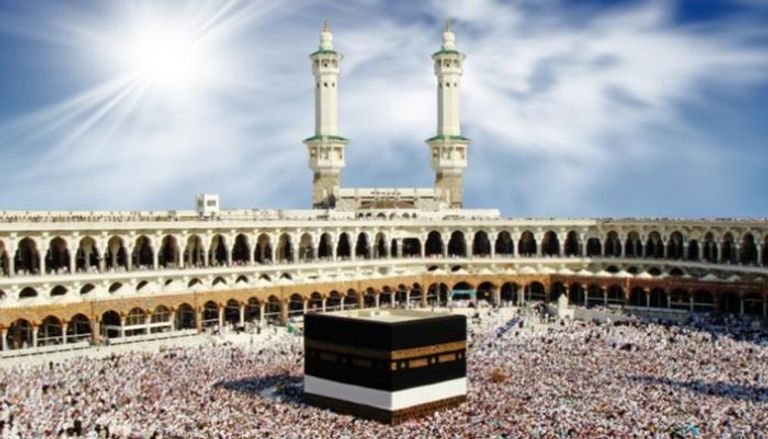 قرار حاسم في قطاع العمرة.. إيقاف 1800 وكالة سفر لرفع جودة الخدمات