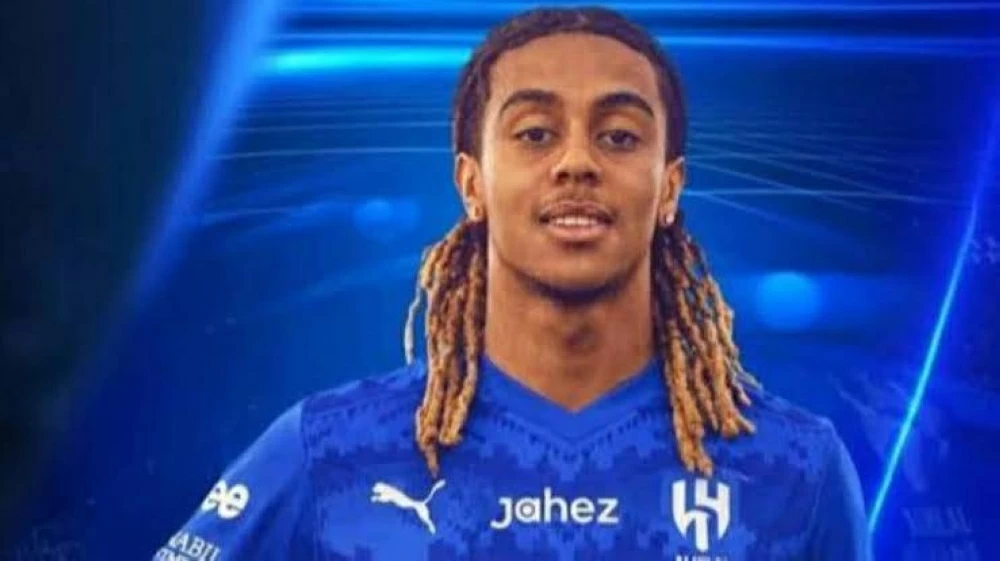 الهلال السعودي يُعلن عن صفقة مميزة.. سايمون بوابري ينضم إلى صفوف الزعيم