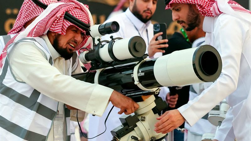 ترائي هلال رمضان في السعودية.. المحكمة العليا تحدد مساء الثلاثاء موعد التحري وتدعو للإبلاغ الفوري