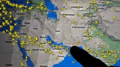 صورة إغلاق الأجواء يربك الشرق الأوسط.. دول توقف الرحلات مع الضربات الأميركية الإسرائيلية على إيران