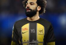 صورة عرض تاريخي يقلب الموازين.. محمد صلاح على أعتاب الصفقة الأغلى في عالم الكرة