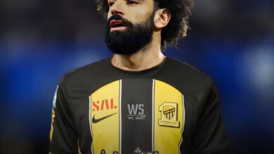 صورة عرض تاريخي يقلب الموازين.. محمد صلاح على أعتاب الصفقة الأغلى في عالم الكرة