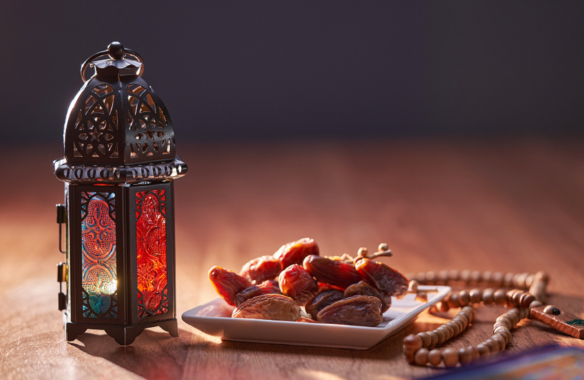 رمضان بصحة أفضل.. دليل عملي لإفطار متوازن وسحور ذكي وفق توصيات منظمة الصحة العالمية