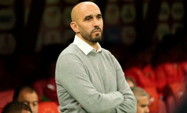 الجمهور يختار مدرب المنتخب المغربي الجديد لتعويض الركراكي