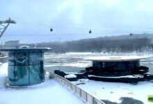 صورة موسكو تُدشّن رصيف المستقبل.. محطة عائمة تشحن القوارب الكهربائية تلقائياً وتعيد رسم خريطة النقل النهري