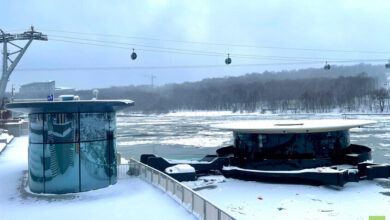 صورة موسكو تُدشّن رصيف المستقبل.. محطة عائمة تشحن القوارب الكهربائية تلقائياً وتعيد رسم خريطة النقل النهري