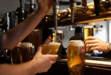 صورة السعودية ترفع الحظر المفروض على بيع الكحول للأجانب الأثرياء