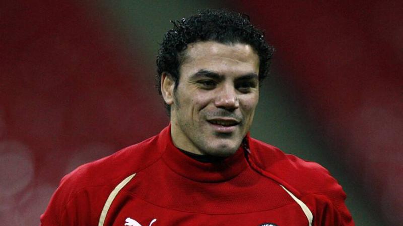 القبض على عمرو زكي في مطار القاهرة وتنفيذ حكم قضائي بالحبس