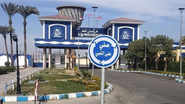 لافتة «صلي على النبي» تشعل نقاشاً واسعاً في مصر بين القانون والسياسة والمجتمع