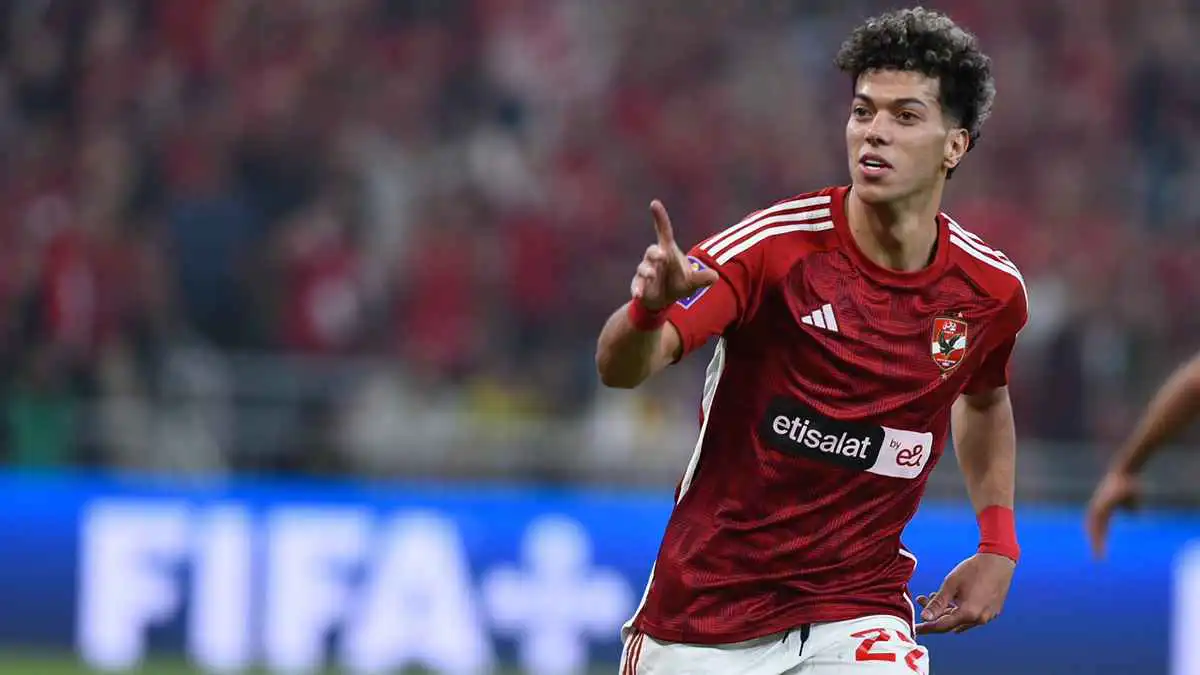 غضب جماهيري يطارد إمام عاشور في استاد القاهرة بعد أزمة الغياب