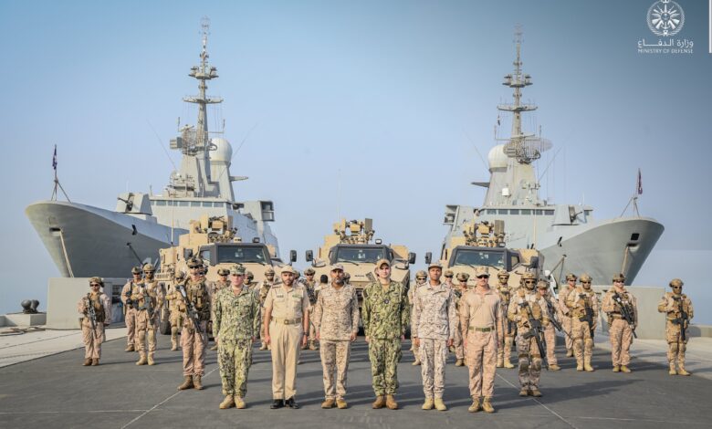 المدافع الأزرق 26 يعزز الجاهزية البحرية بين السعودية وأمريكا في جدة