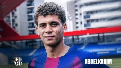 صورة صفقة تاريخية.. حمزة عبدالكريم أول لاعب مصري ينضم إلى برشلونة