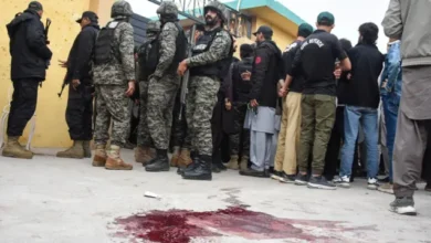 صورة مقتل 31 شخصاً وإصابة 170 آخرين في تفجير انتحاري استهدف مسجداً شيعياً في إسلام آباد