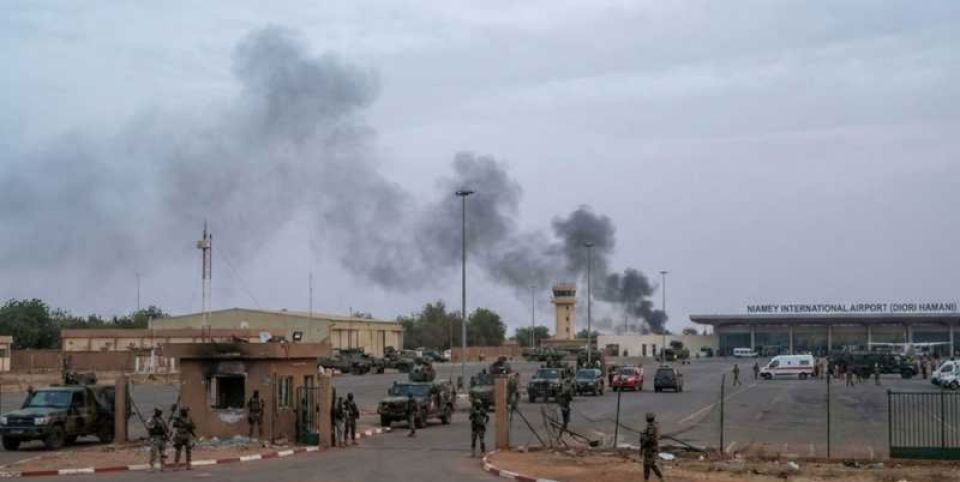 إدانة سعودية لهجوم مطار نيامي تؤكد موقفًا ثابتًا ضد الإرهاب