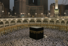 صورة جدول صلاة التراويح في الحرم المكي 1447.. التنظيم والروحانية في أقدس بقاع الأرض