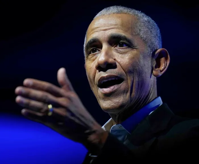 أوباما يكسر صمته ويهاجم "فقدان الحياء" بعد فيديو مسيء نشره ترمب