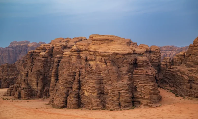 "مطل حسمى" بتبوك.. امتداد بصري يجمع الصحراء بالجبال