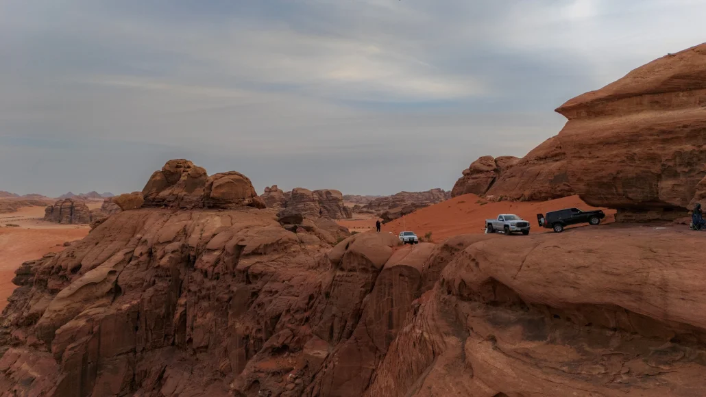 "مطل حسمى" بتبوك.. امتداد بصري يجمع الصحراء بالجبال