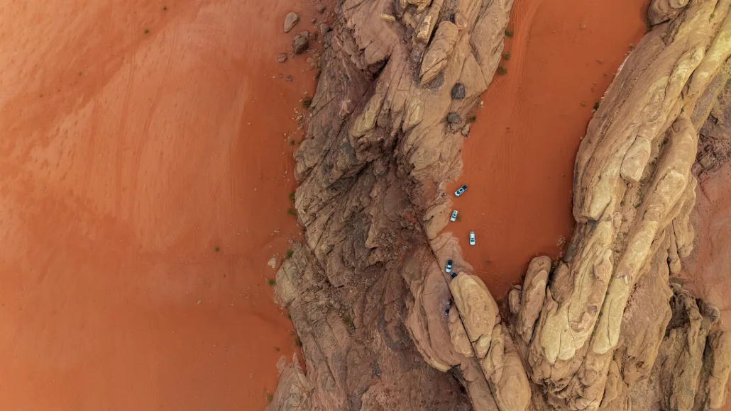 "مطل حسمى" بتبوك.. امتداد بصري يجمع الصحراء بالجبال