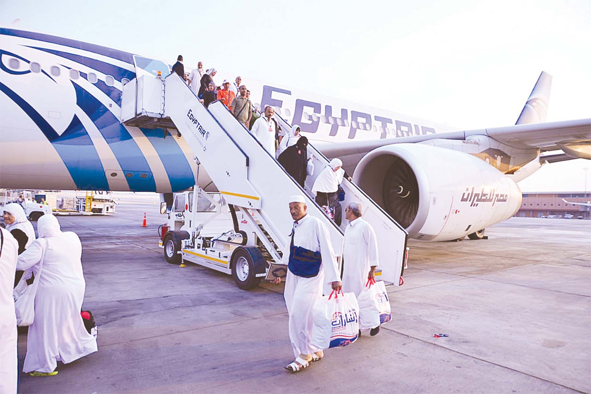 قرار حاسم في قطاع العمرة.. إيقاف 1800 وكالة سفر لرفع جودة الخدمات