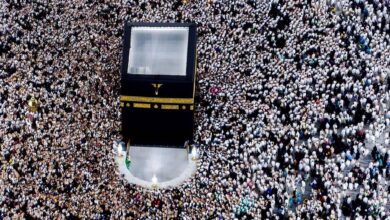 صورة ليلة 18 رمضان في الحرم.. حشود غفيرة وعمرة بانسيابية عالية في أجواء أمن وطمأنينة