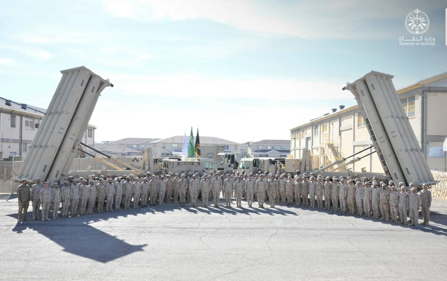 الدفاع الجوي السعودي يُحبط هجومًا مركبًا.. إسقاط صاروخي كروز و10 مسيّرات فوق أجواء المملكة