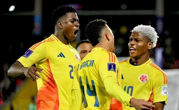 من التيه إلى المجد.. رحلة كولومبيا في كرة القدم بين العاطفة والمنطق