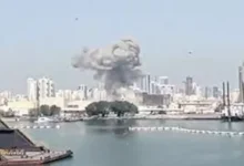 صورة استهداف ميناء الدقم بمسيّرتين يرفع التأهب في عُمان.. إصابة وافد وحطام قرب خزانات الوقود وإدانة رسمية