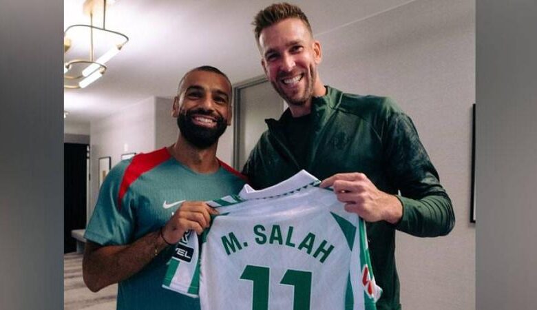 ريال بيتيس يغازل محمد صلاح.. عرض مبكر يشعل سباق التعاقد