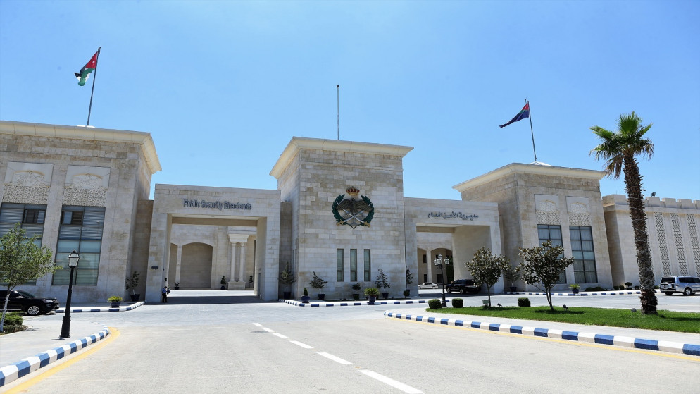 الأردن يتلقى 73 بلاغًا بسقوط أجسام وشظايا.. أضرار مادية فقط ولا إصابات بشرية