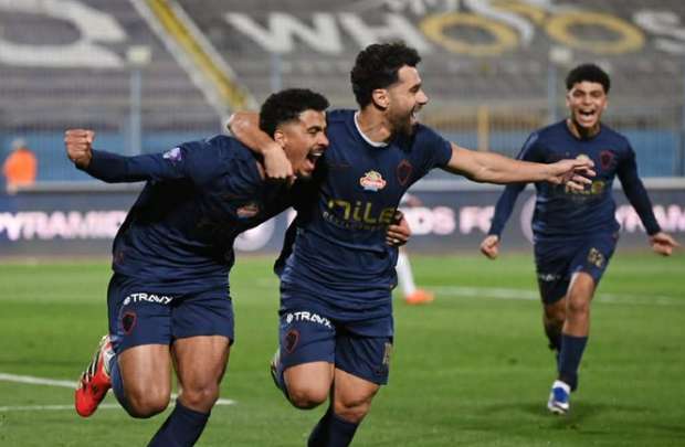الزمالك ينتزع القمة من بيراميدز.. ركلة جزاء تشعل سباق الدوري وتعيد الحسابات