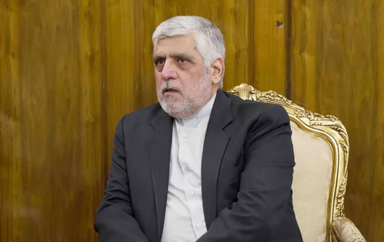 السفير الإيراني في لبنان.. محور العلاقات ووجه التحديات