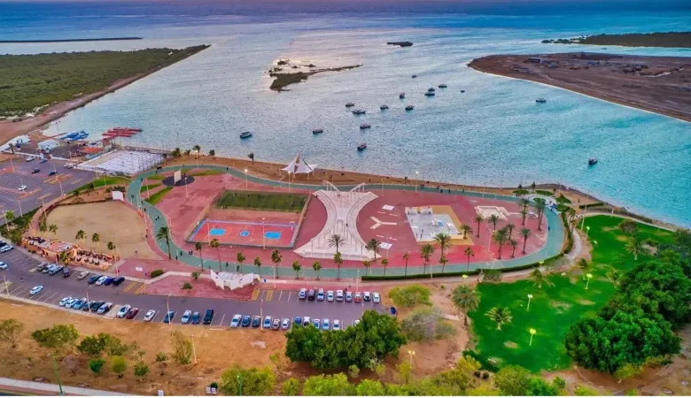 شاطئ الشعيبة.. جوهرة البحر الأحمر بين الطبيعة والتاريخ والسياحة البيئية